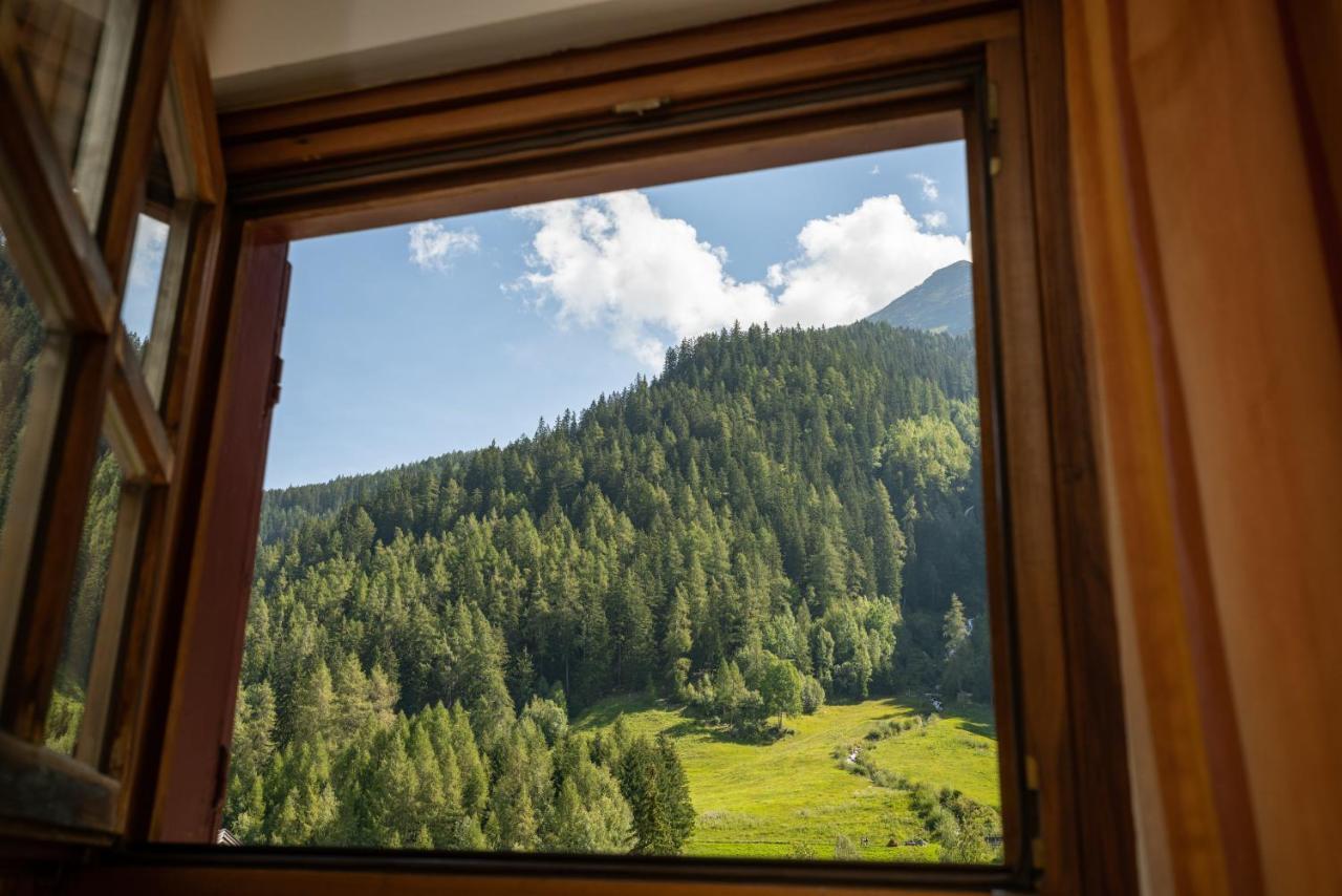 Landhaus Albert Murr - Bed & Breakfast Sankt Anton am Arlberg Esterno foto