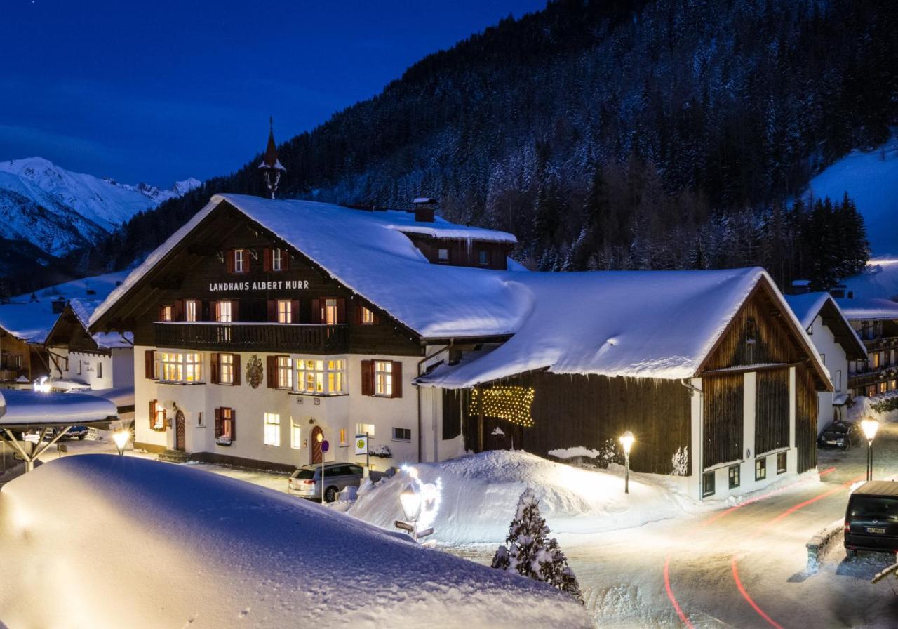 Landhaus Albert Murr - Bed & Breakfast Sankt Anton am Arlberg Esterno foto