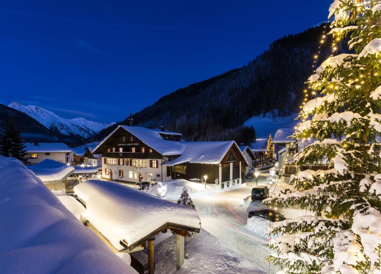 Landhaus Albert Murr - Bed & Breakfast Sankt Anton am Arlberg Esterno foto